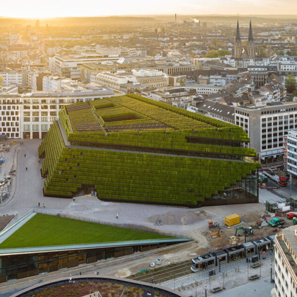 csm_CENTRUM-Holding_13602124a1